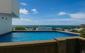 Illusion Xpress I Attraction Hotel Deluxe